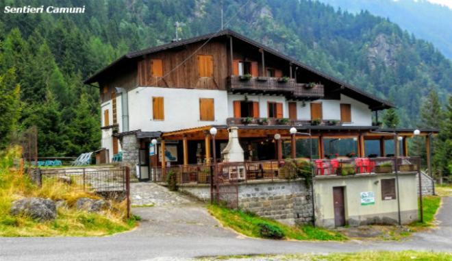 Rifugio Stella Alpina Hotel Saviore dell'Adamello Exterior photo